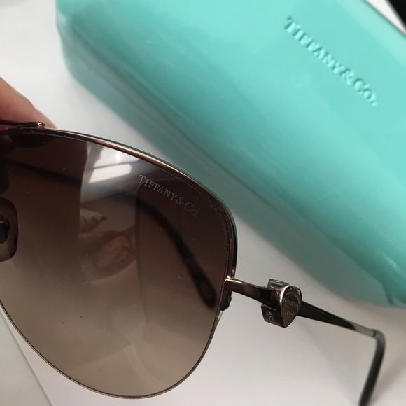 Tiffany & Co.  ||  Sunglasses - Picture 2 of 7